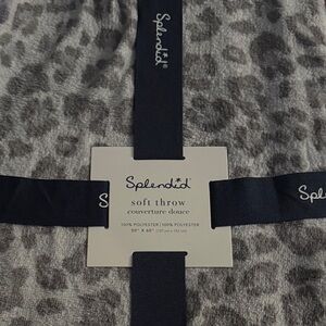 Splendid Leopard Plush Throw 50x60
